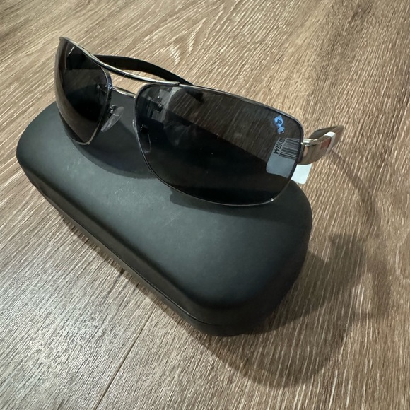 Prada Linea Rossa sunglasses - Picture 5 of 11